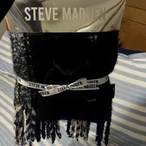 Steve Madden scarf & beanie bundle NWT